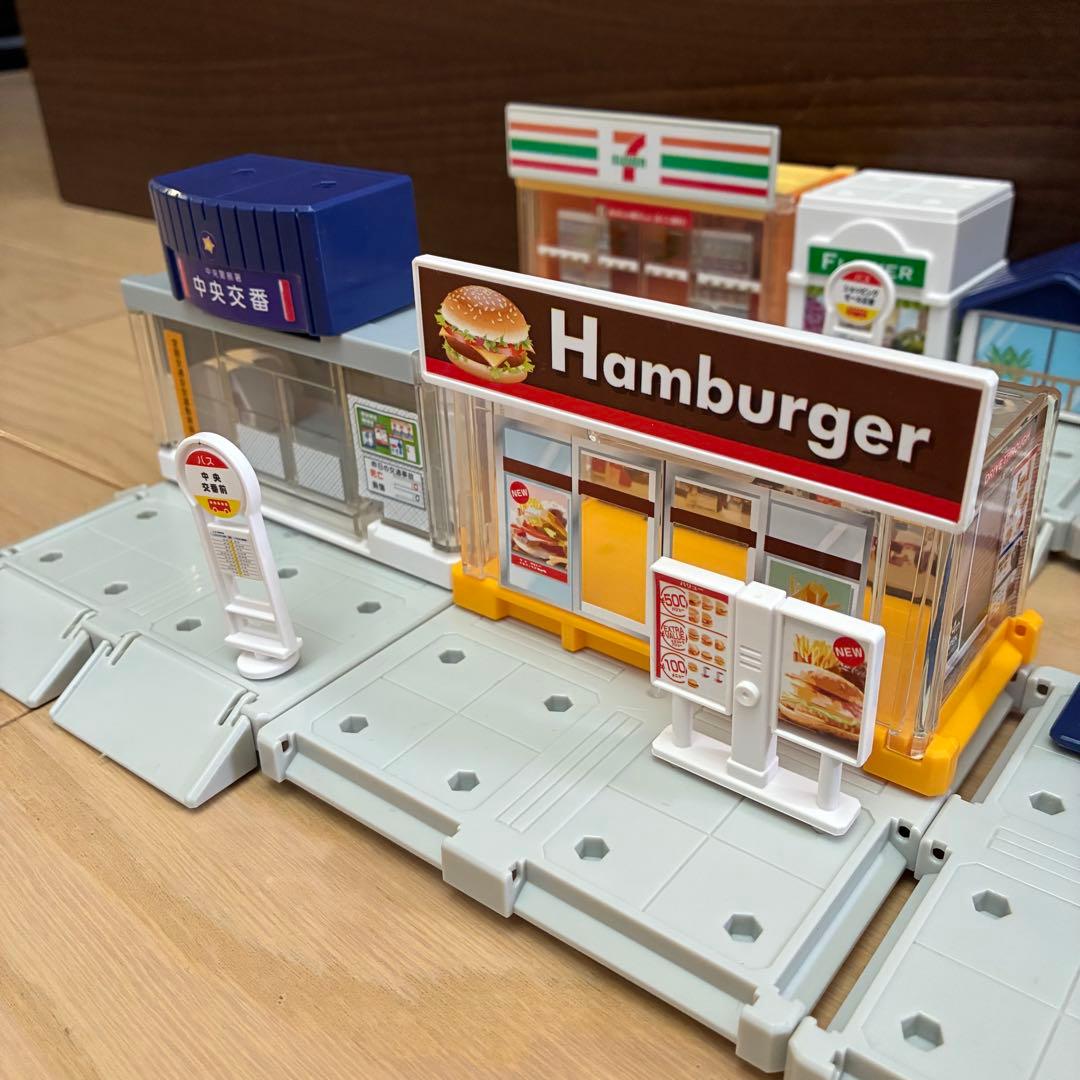 トミカ タウン まとめ売り セブンイレブン/ハンバーガー/花屋 施設
