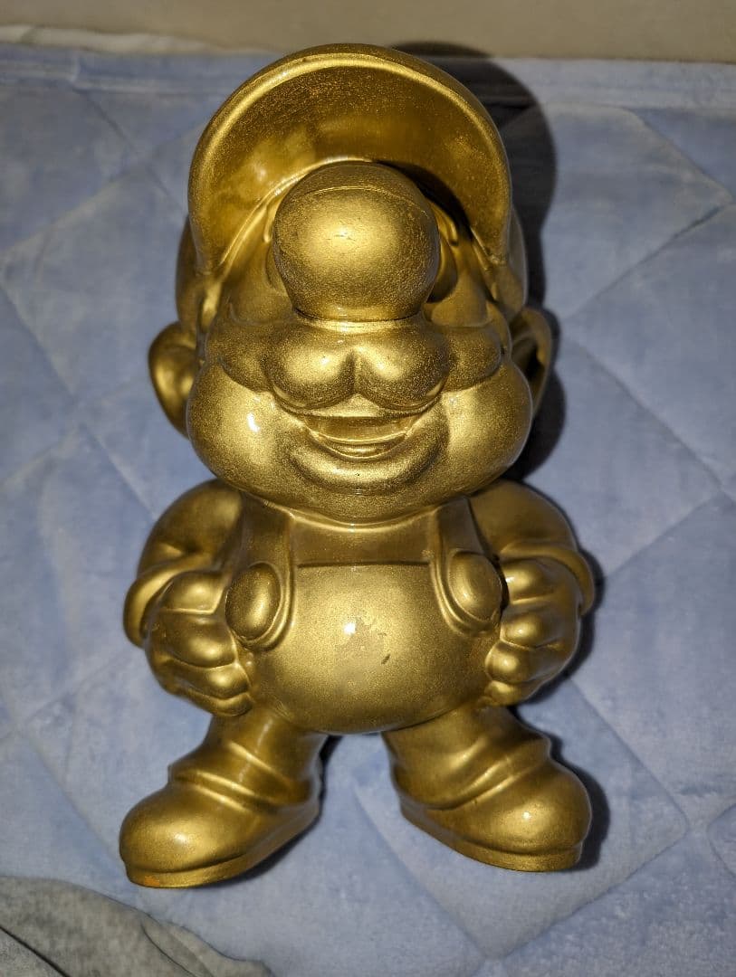 ゴールドマリオ像 任天堂エンターテインメント 金スタチュー 非売品