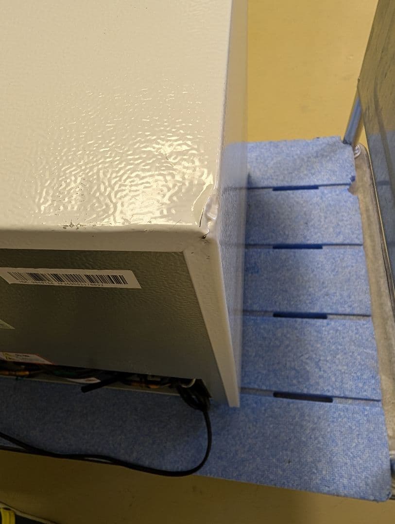 中古美品24年製冷凍庫FZ03A-31WT※一部地域配送設置無料《中段棚無し