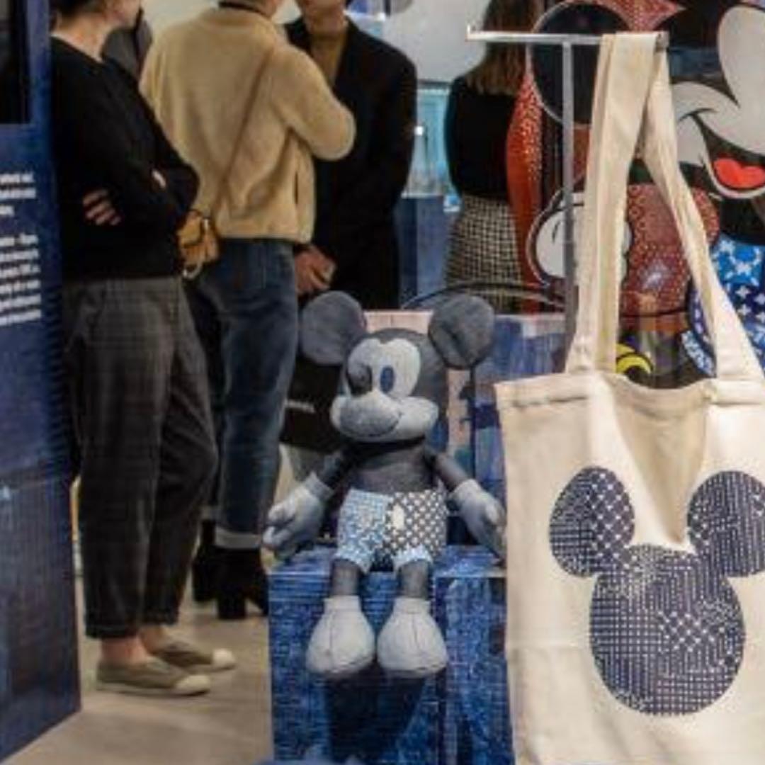 日本未発売　FDMTL ディズニー ミッキー ミッキーマウス　刺し子　ぬいぐるみ