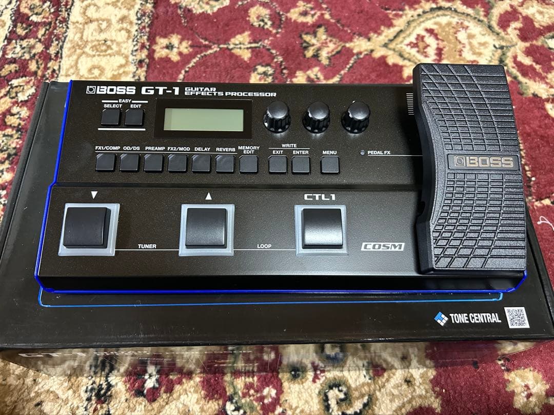 BOSS GT-1 アダプタ付き　美品　保障期間内