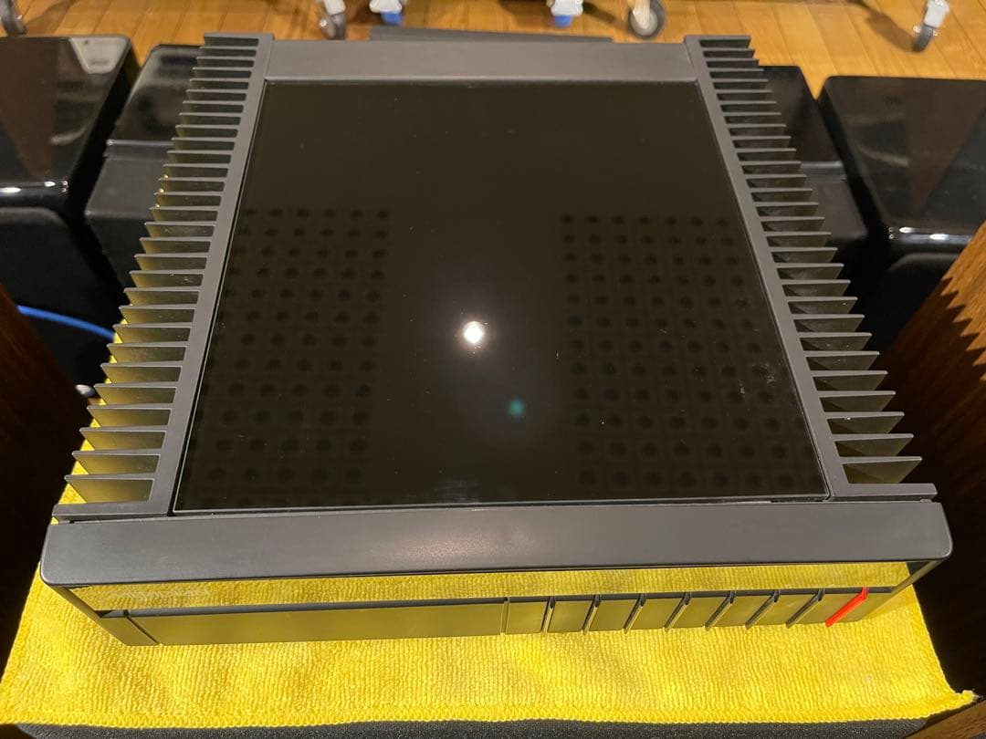 MERIDIAN 551 プリメインアンプ【AXISS 正規輸入品 100V】