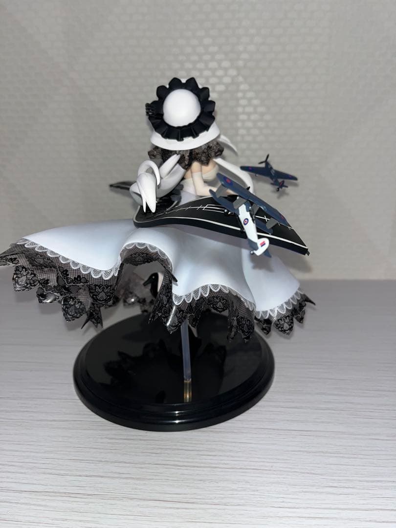 イラストリアス 「アズールレーン」 1/8 PVC＆ABS製塗装済み完成品