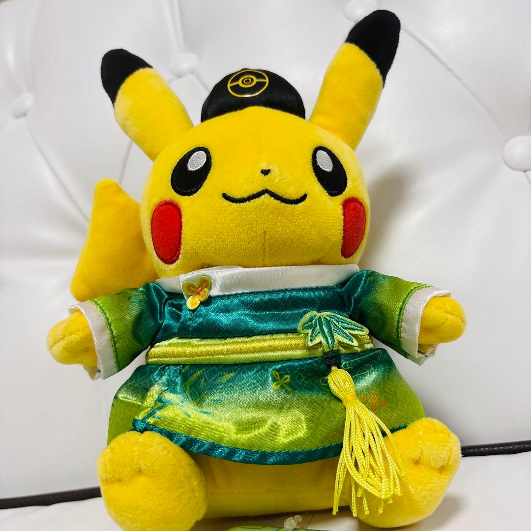 海外限定 ポケモン ピカチュウ 2体セット 漢服コスチューム　pokemon