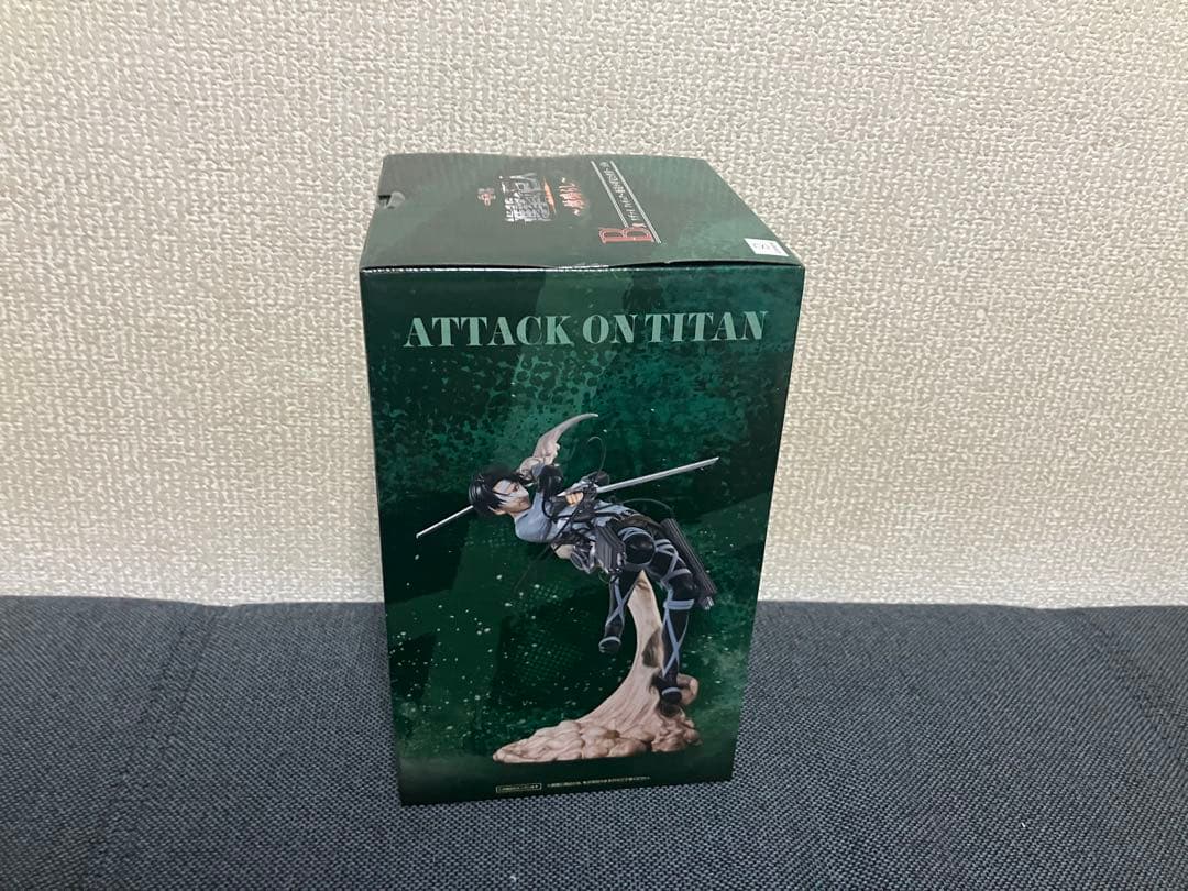 一番くじ　進撃の巨人　地鳴らし　B賞　リヴァイ　フィギュア
