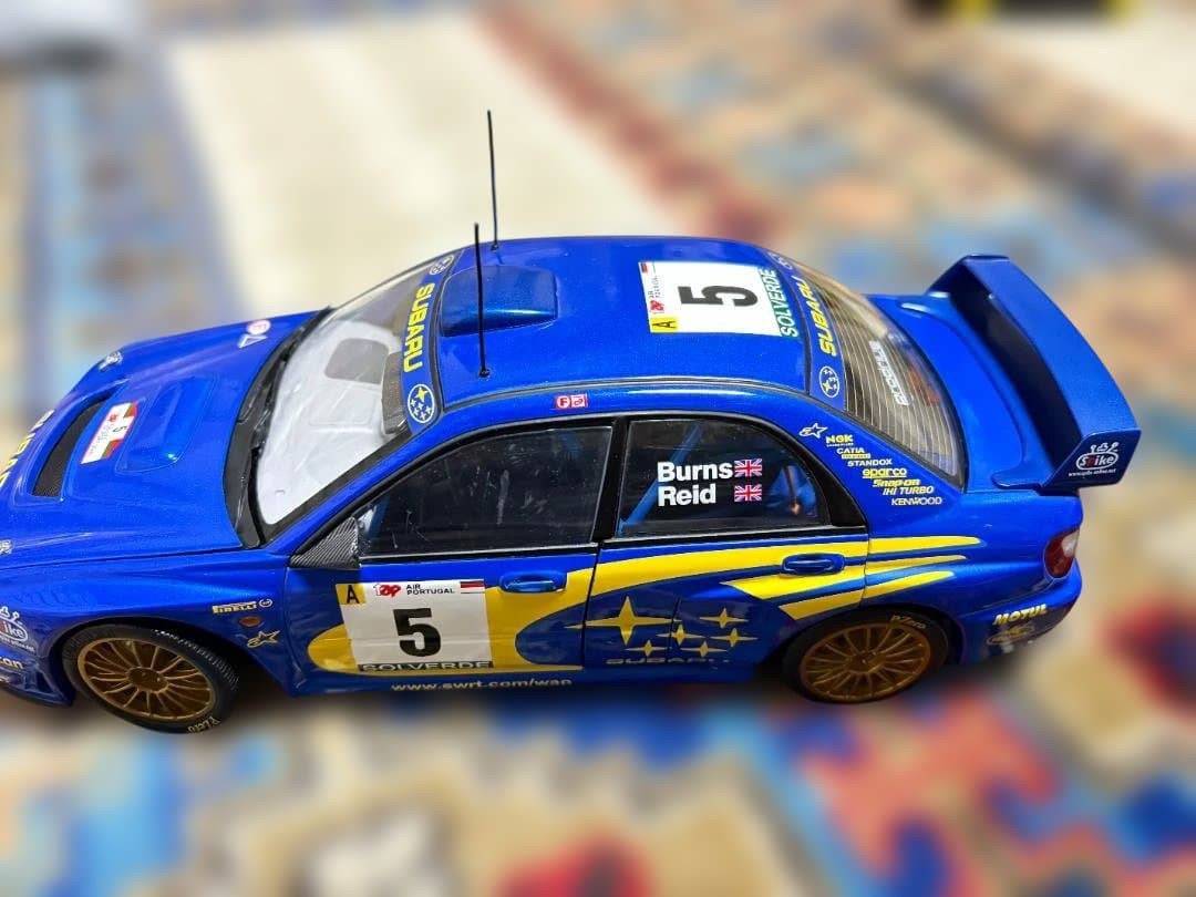 オートアート 1/18 スバル インプレッサ WRC 2001 MOTUL#5