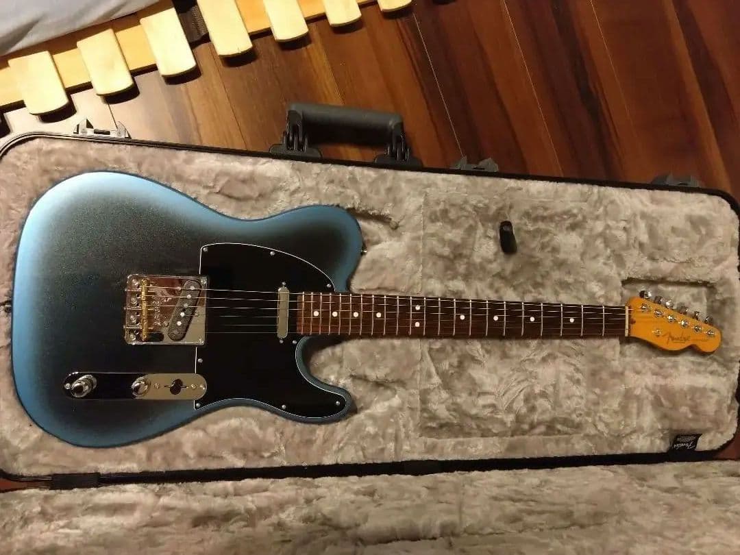 ※vivi　fender american professional ⅱ Fender American Professional II Released