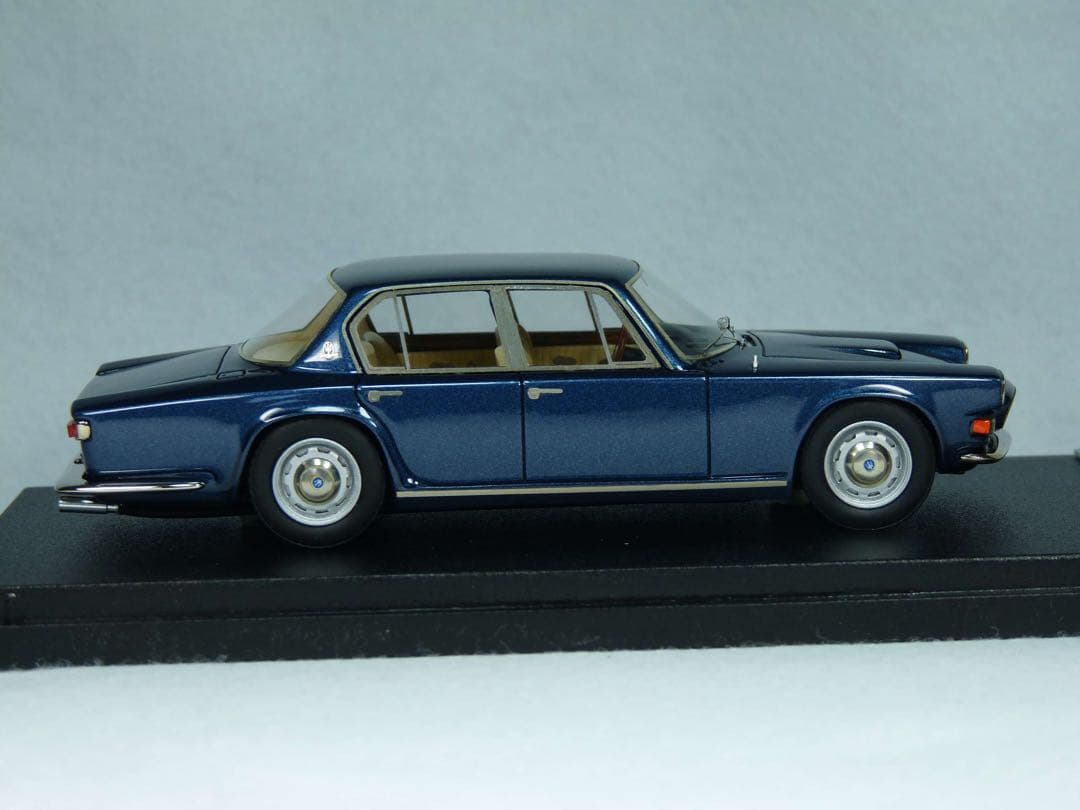 ＢＢＲ　マセラティ　クアトロポルテ　１９６５年　ダークブルー