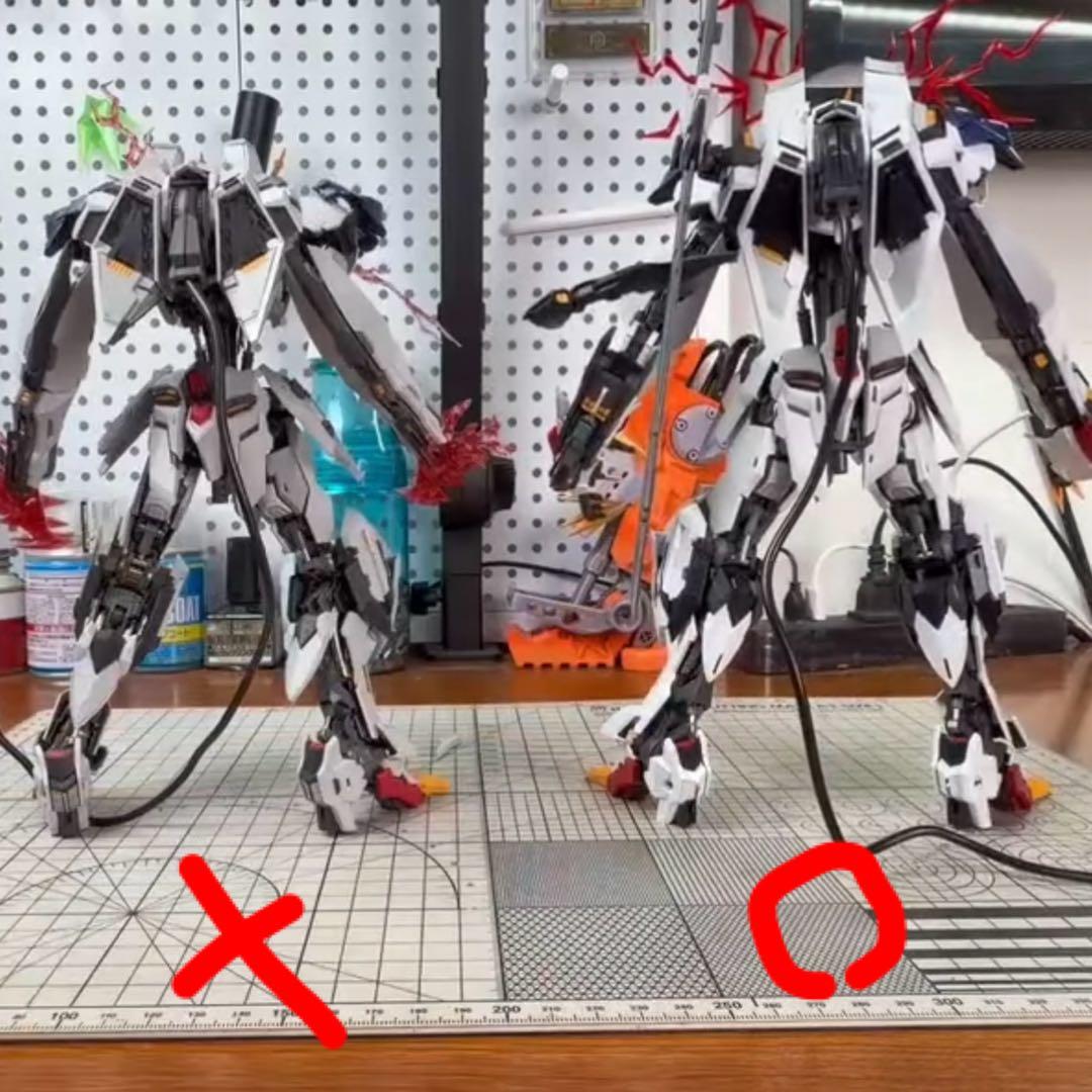 LUNAVOR製 バルバトスルプスレクス 似 狼王 プラモデル バルバトス 似