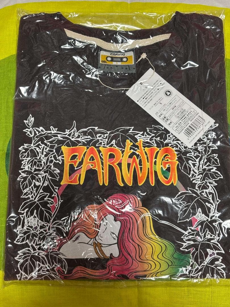 EARWIG Tシャツ Sサイズ アーヤと魔女 未使用 未開封 訳あり 2種類