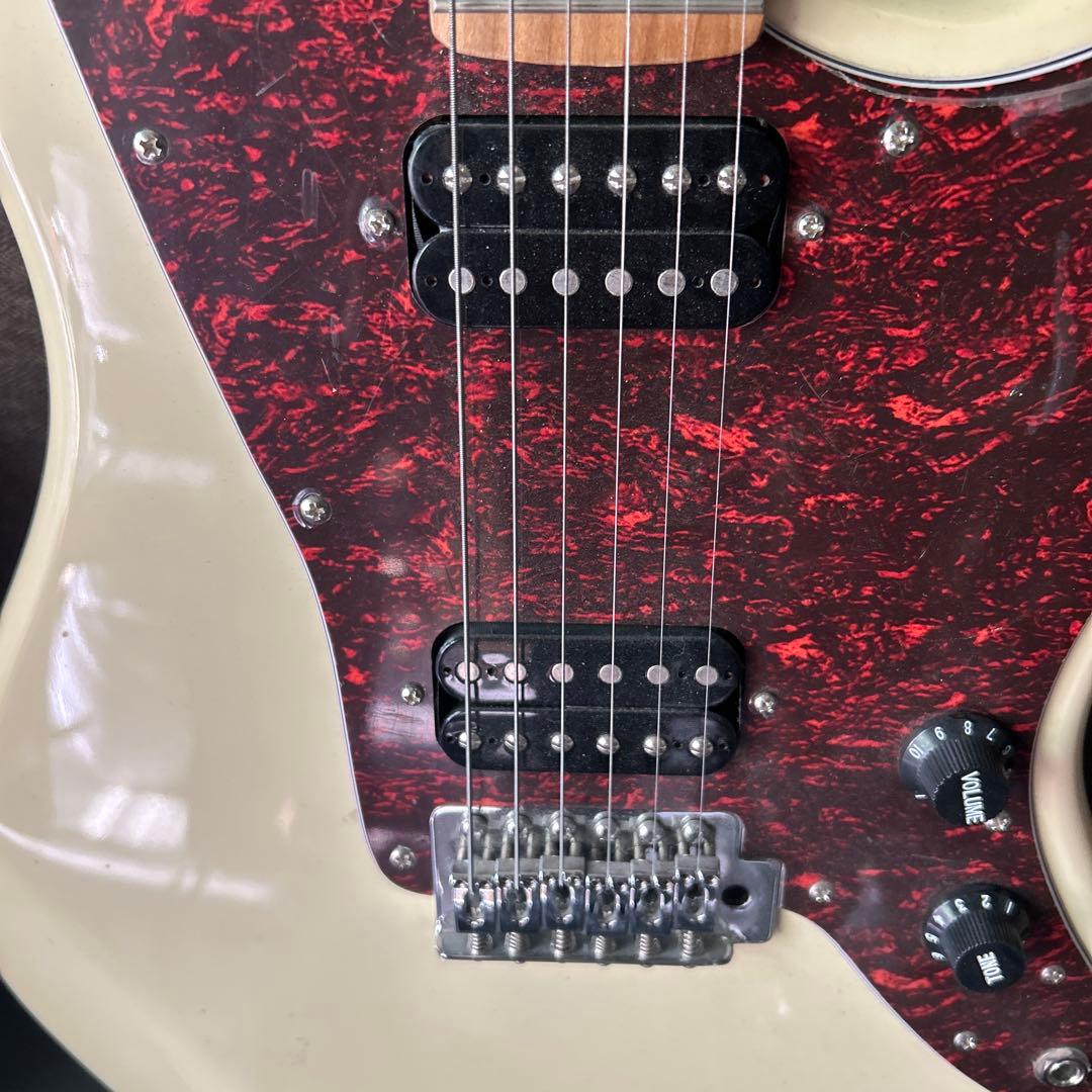 Bacchus アイボリー エレキギター ハムバッカー