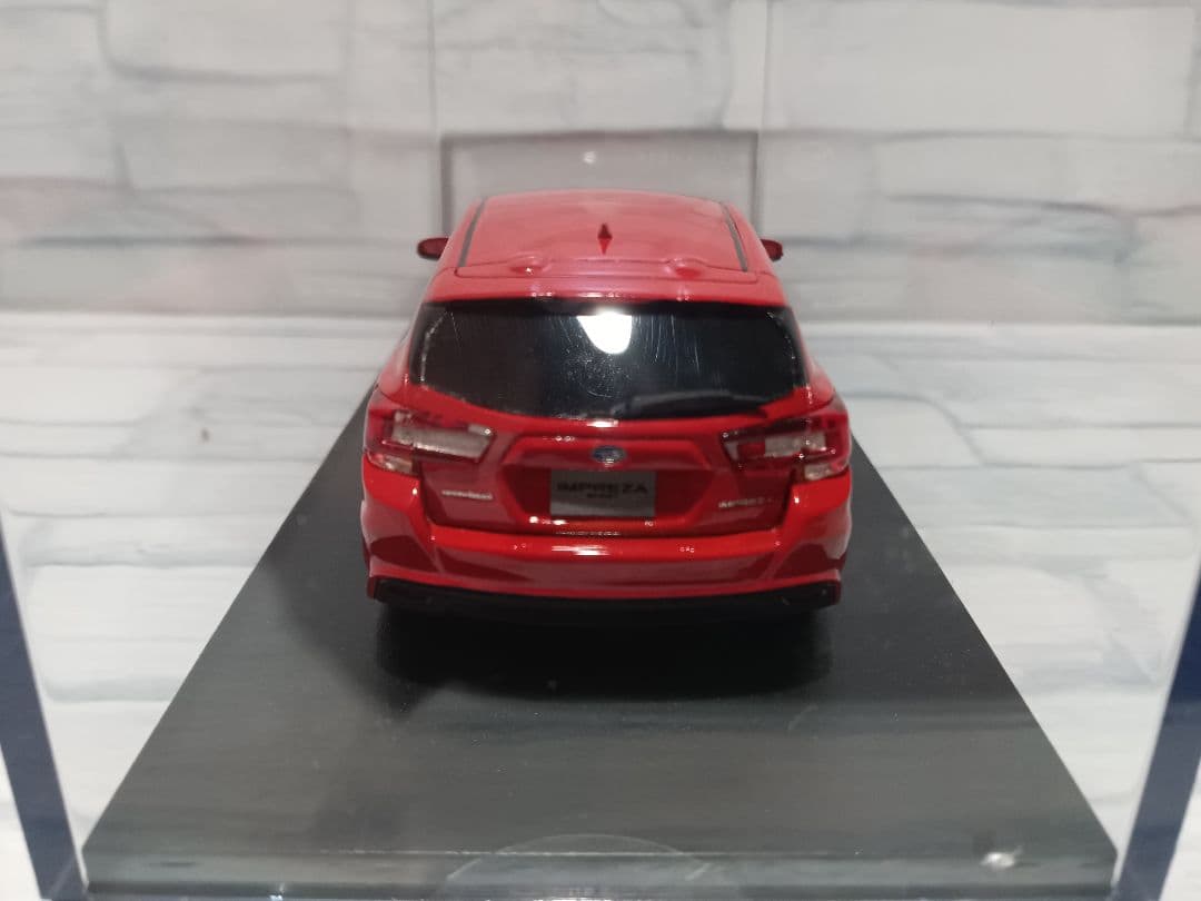 noa　1/43 スバル　インプレッサスポーツ　2.0i　ミニカー　レッド