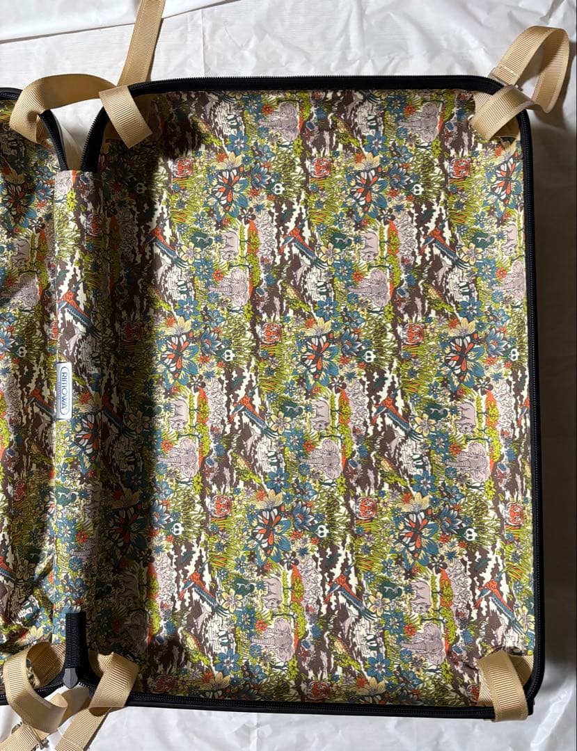 リモワ ユナイテッドアローズ 別注サルサ 32L 2輪 ミルクティー機内持