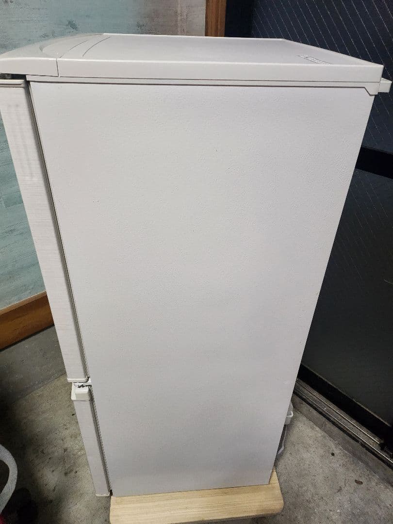 東京23区送料無料 2019年製 シャープ 2ドア冷凍冷蔵庫 137L - メルカリ