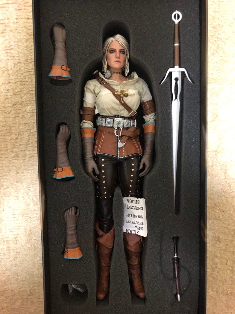 ウィッチャー シリ 1/6 フィギュア アクションフィギュア ミリタリー 装備