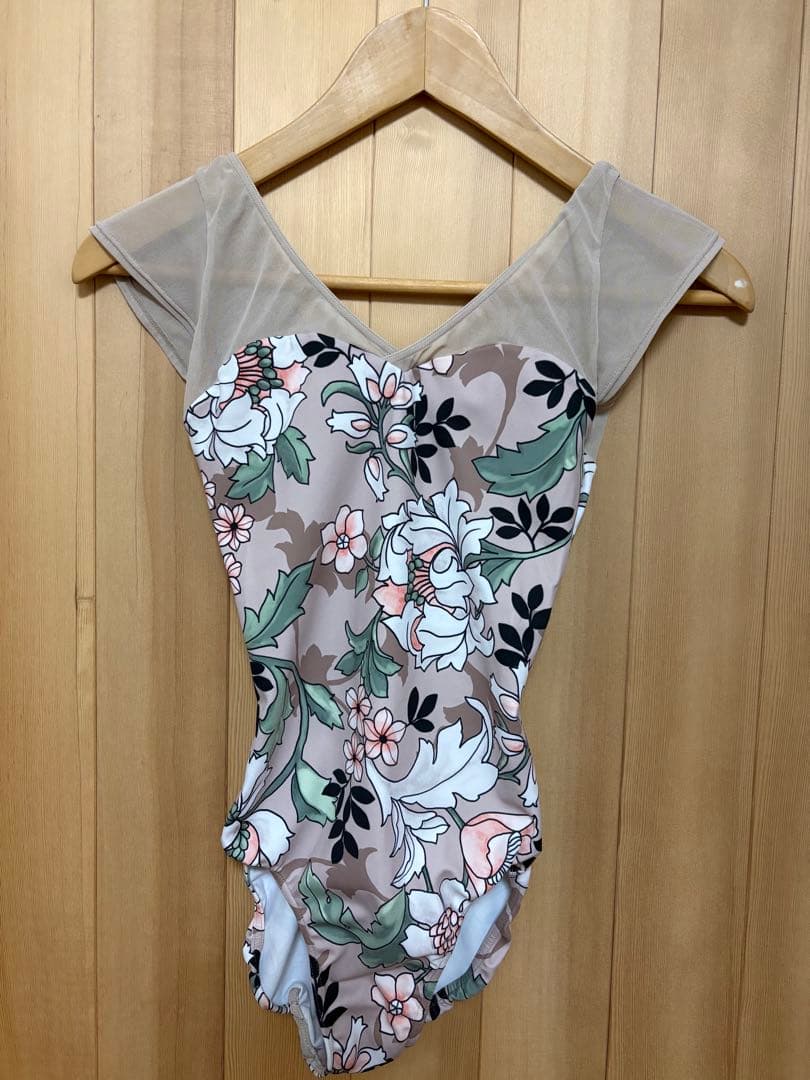 stinaスティナ Pサイズ美品 2026年最新】stina レオタード pの人気アイテム - メルカリ