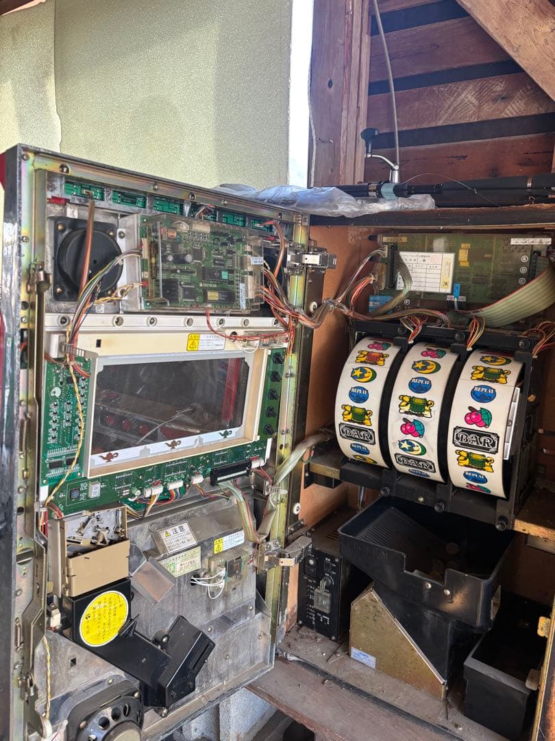 レア品　パチスロ 4号機 アラジンA