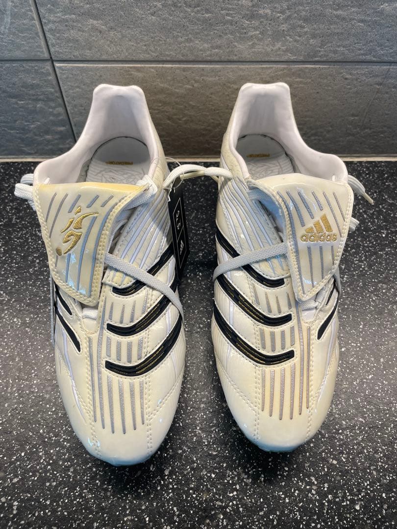 アディダス プレデター アブソリュート ベッカムモデル 新品未使用