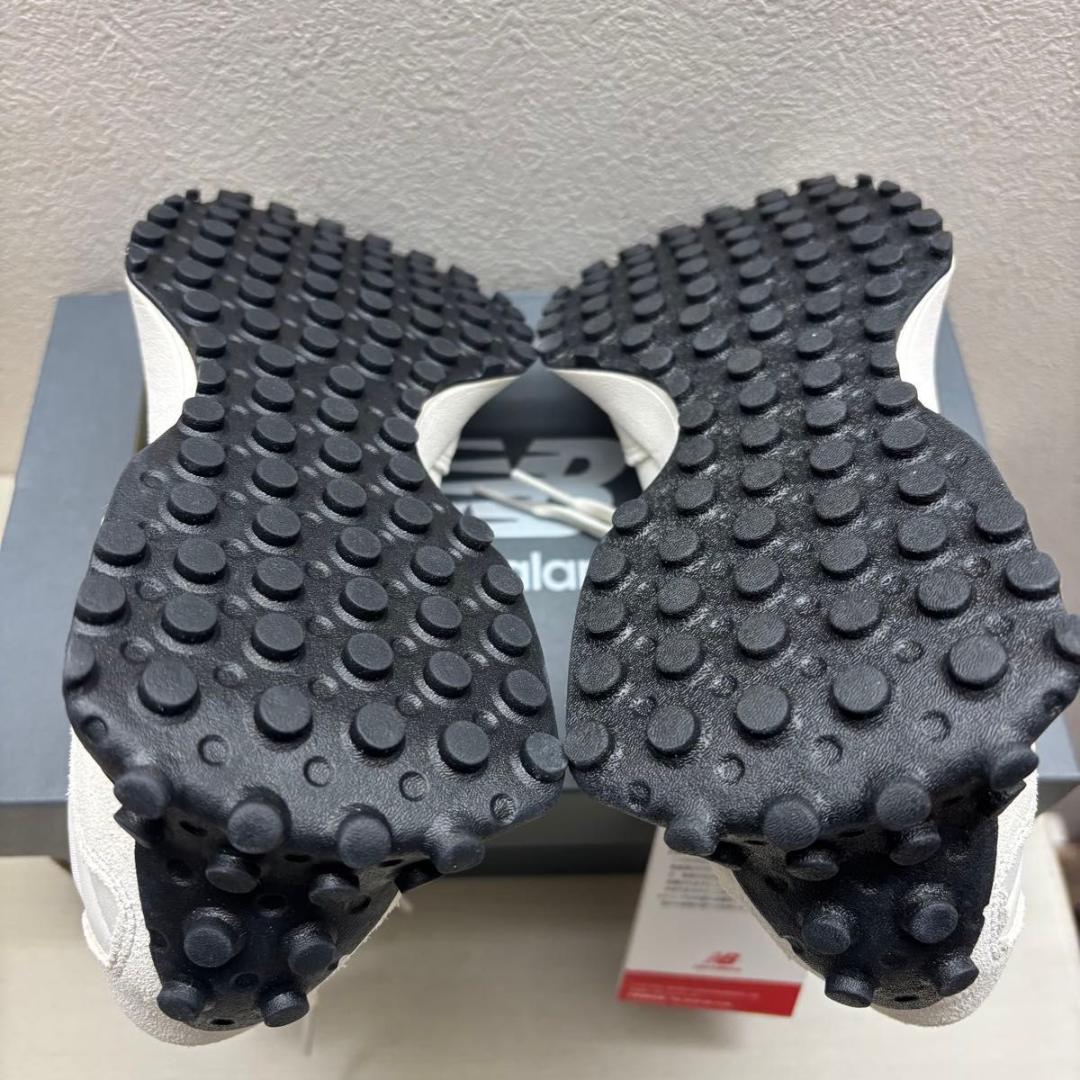 【新品】ニューバランス　WS327JWAB 23.5cm