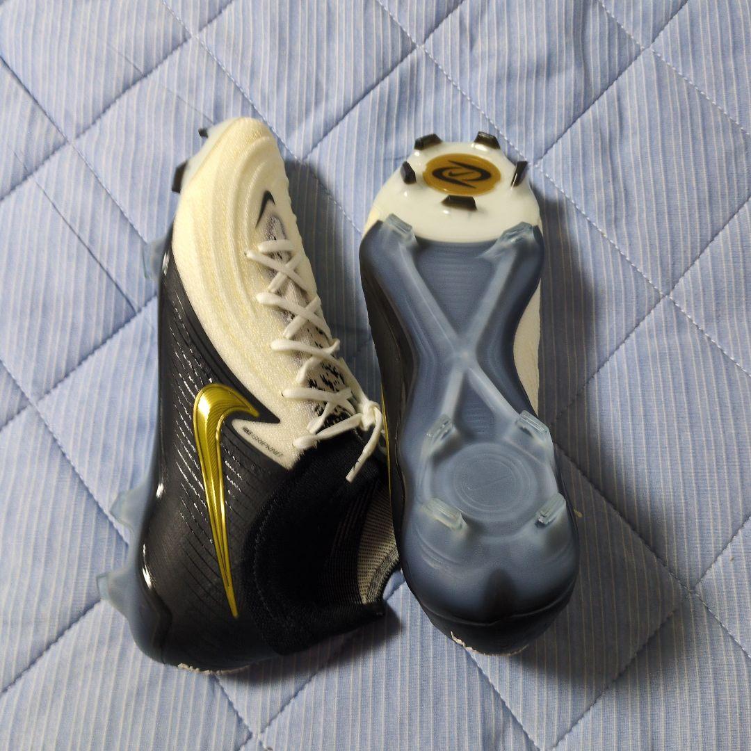 サッカーシューズ スパイク 25.0cm クリーム