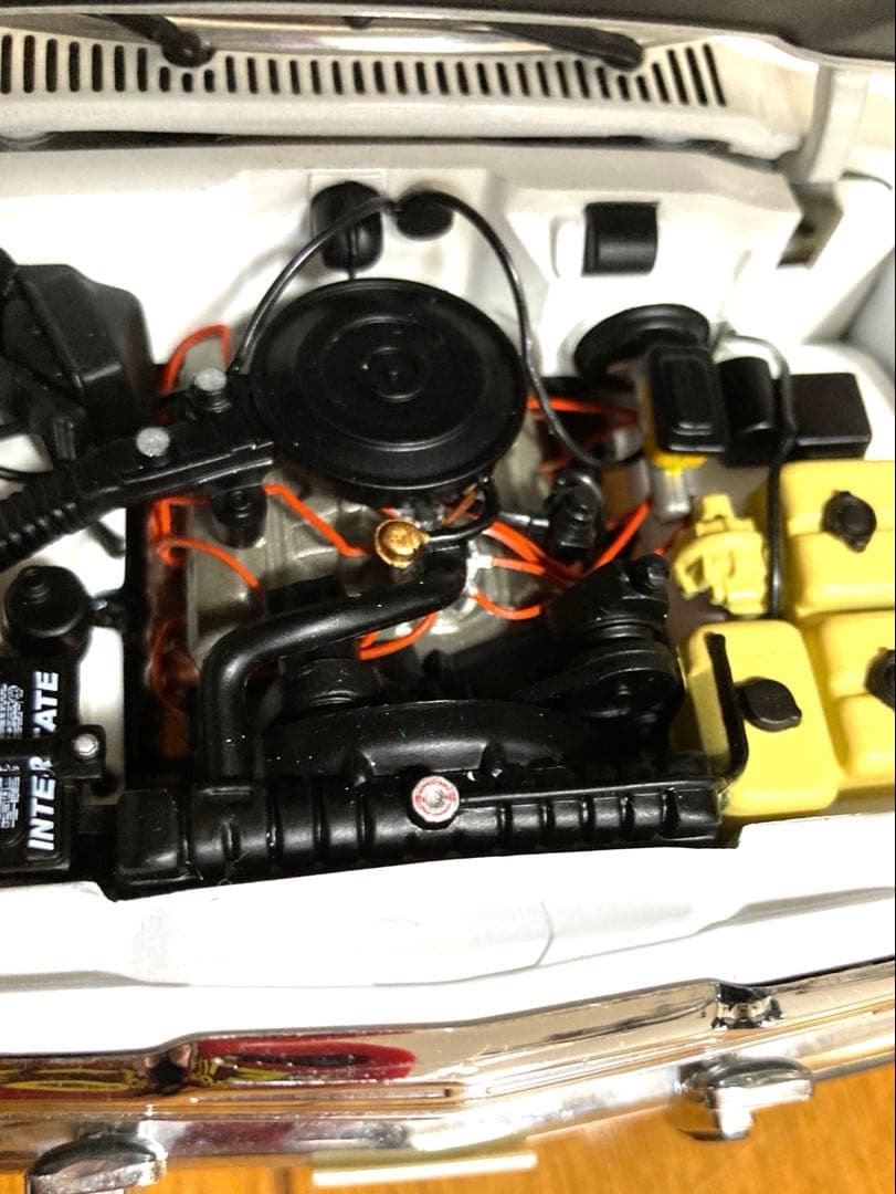 Jeep Grand Wagoneer ミニカー ホワイト/ウッド調　1989