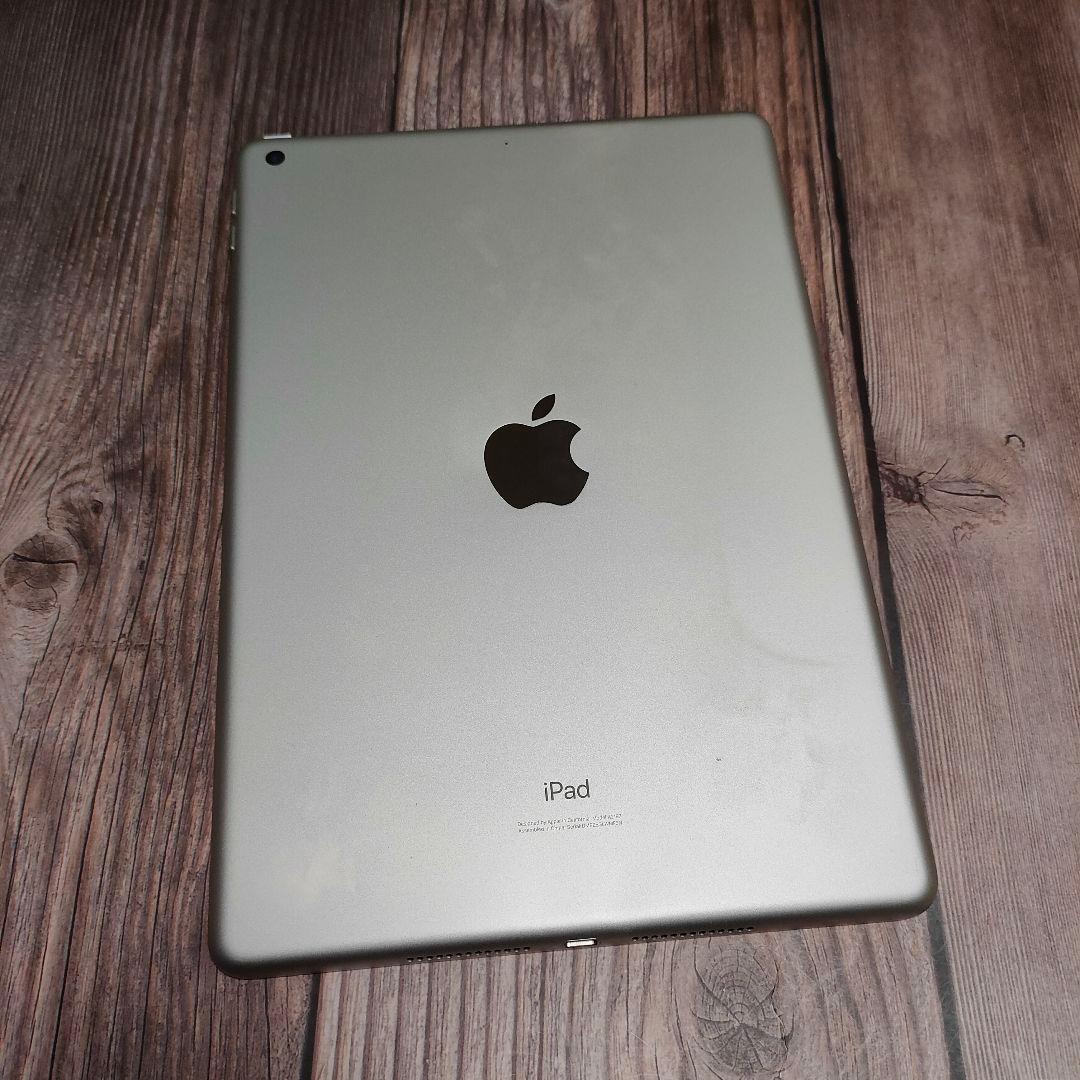 iPad 第7世代 32GB シルバー 美品 バッテリー99% - メルカリ