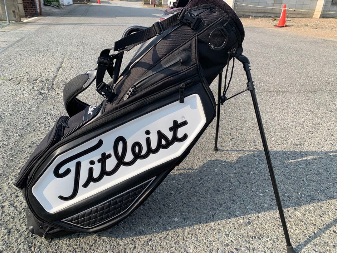 【最終価格　美品】タイトリスト　プレミアムスタンドキャディバッグ Amazon | TITLEIST(タイトリスト) プレミアム スタンドバッグ TB20SXSF