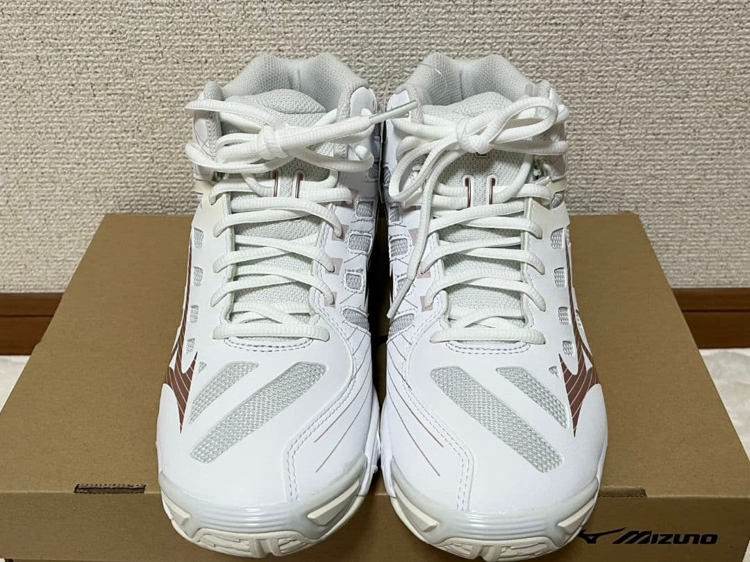 ミズノ ウェーブボルテージ バレーボールシューズ ピンクゴールド 26cm