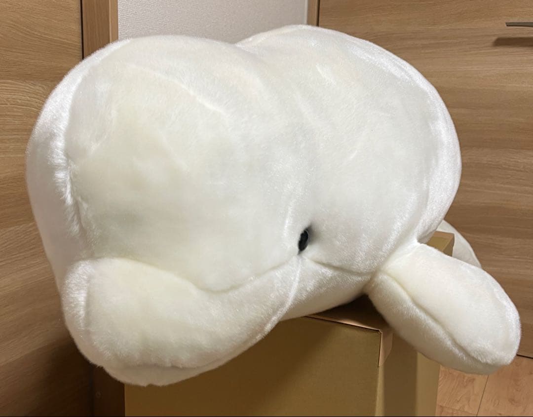 シロイルカ　ぬいぐるみ　LLLサイズ