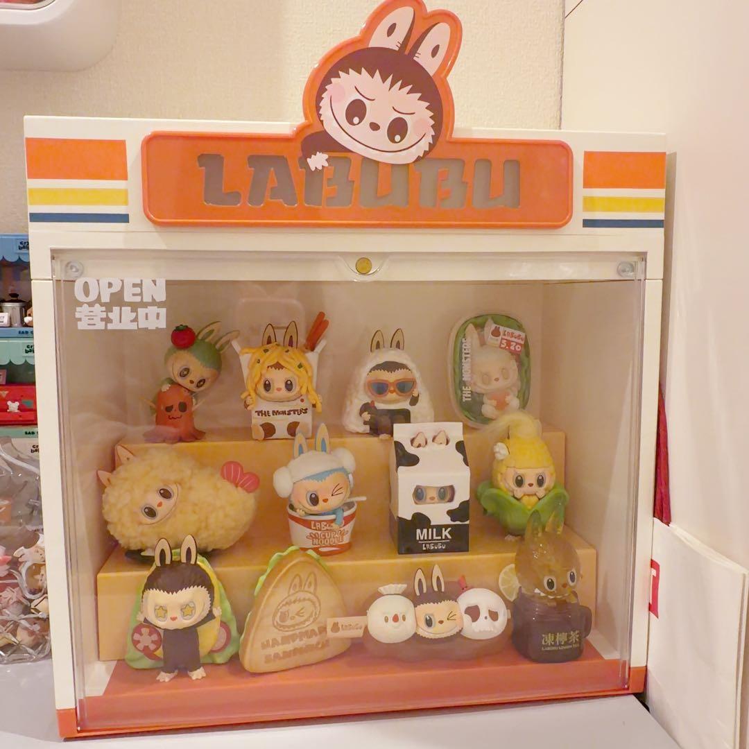 wacky mart ラブブ　フィギュア コンテナ付き