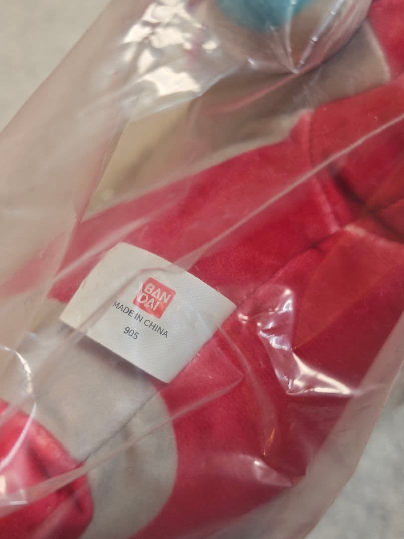 バンダイウルトラマンオメガ ゼロ メビウス猫猫マスコット限定ふわふわ ぬいぐるみ