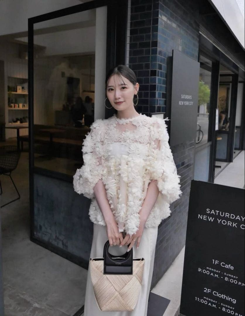 acka flower peplum blouse - メルカリ