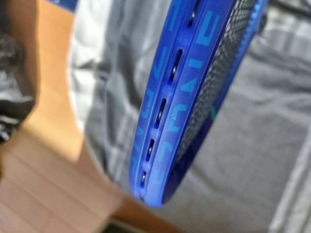 EZONE98（シューズケース新品付） YONEXイーゾーンテニスラケットG2