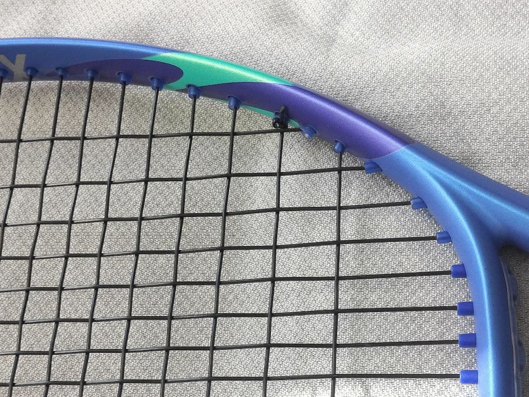 EZONE98（シューズケース新品付） YONEXイーゾーンテニスラケットG2