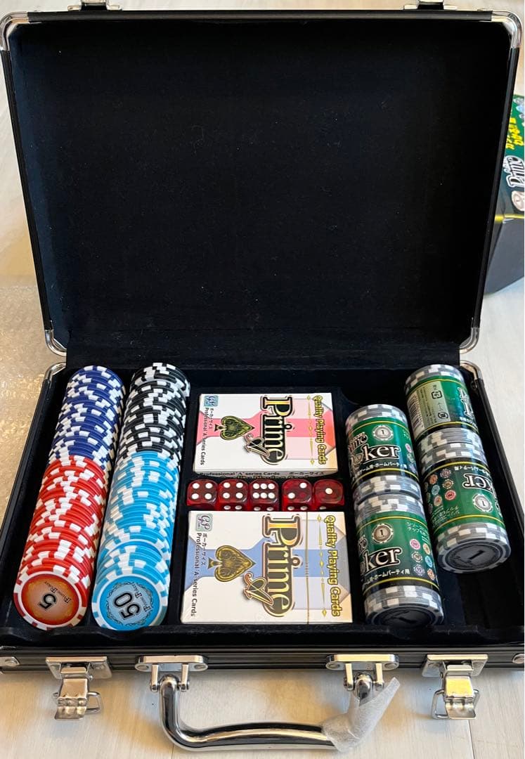 カジノセット」 ポーカー ブラックジャック バカラ本格セット - メルカリ