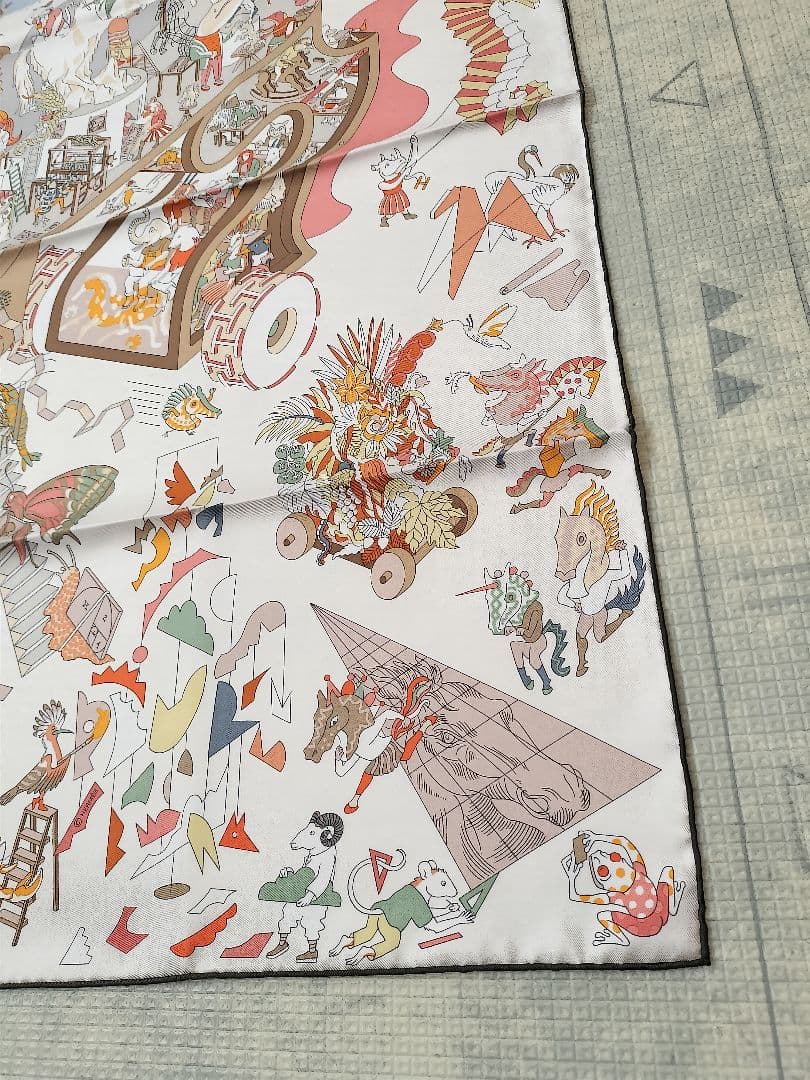 エルメス HERMES カレ 90 《アカデミア・イピカ》