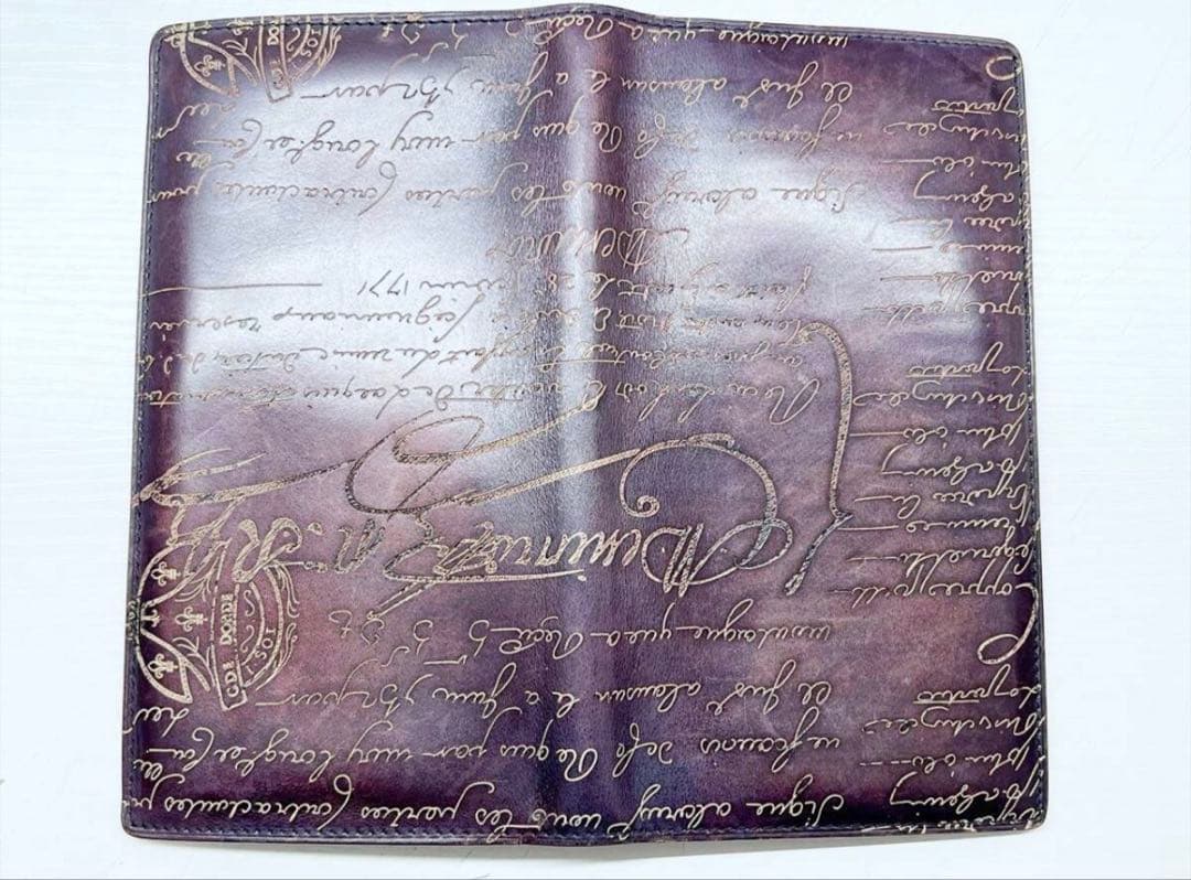 極美品 Berluti ベルルッティ エベネ 長財布 小銭入れ 希少のパープル