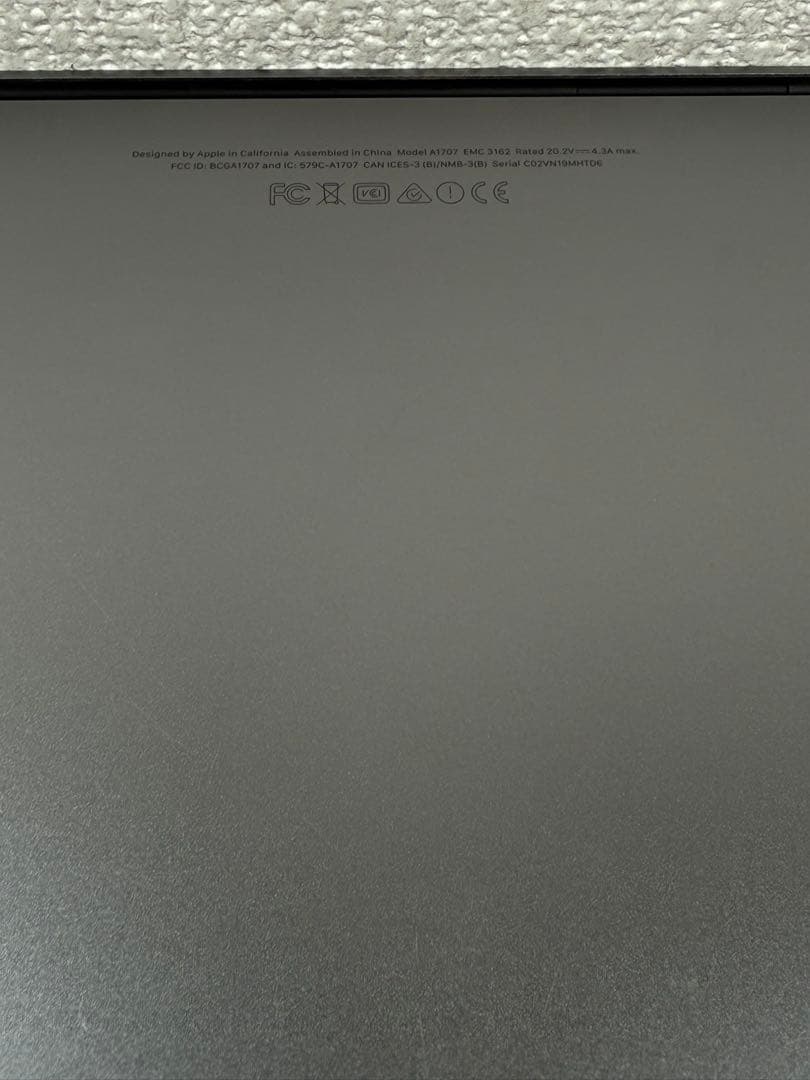 MacBook本体 MacBook Pro 15 Touch Bar 2017 i7/16/500