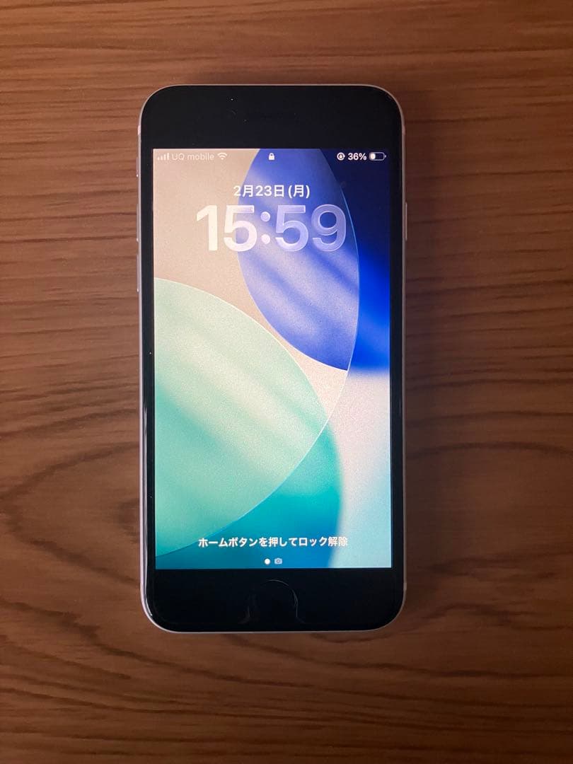 美品 iPhonese2 iPhone第2世代 本体 ホワイト 64GB 82% - メルカリ