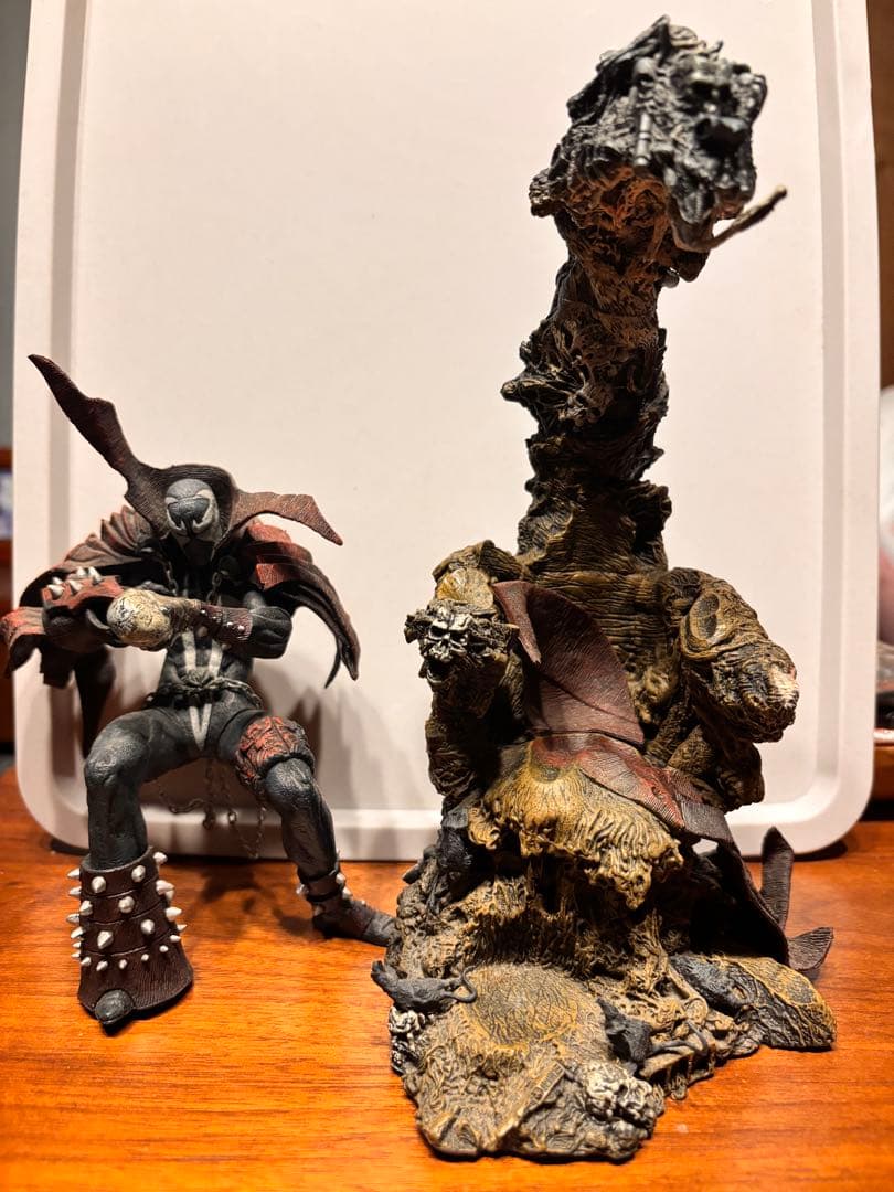 マクファーレントイズ スポーン 玉座フィギュア 2002年製