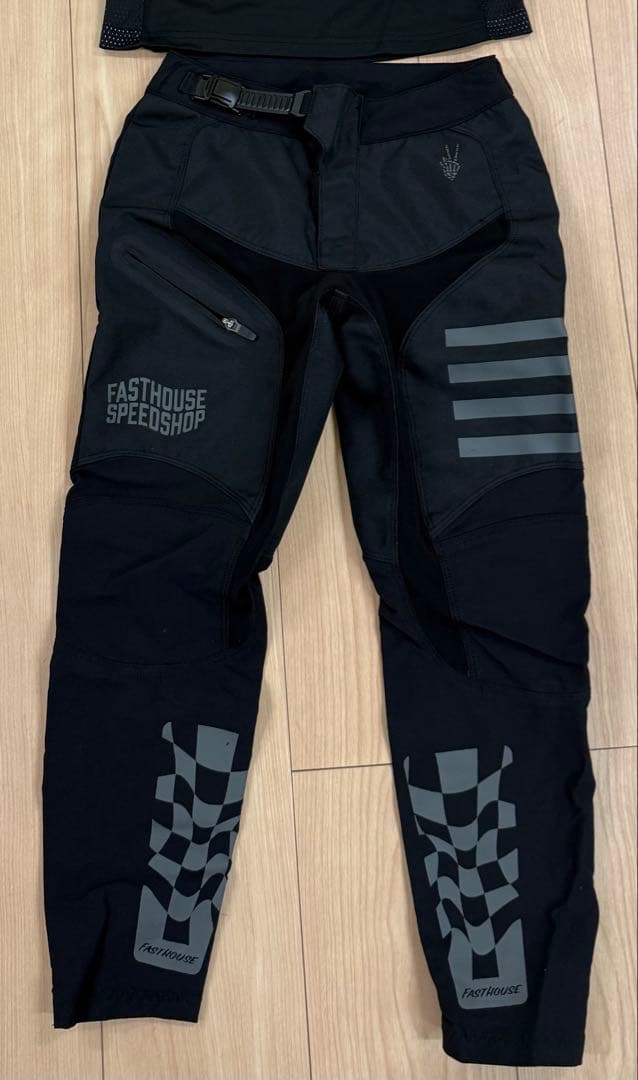 日本未入荷Fasthouse 上下セット VICTORY OR DEATH YM