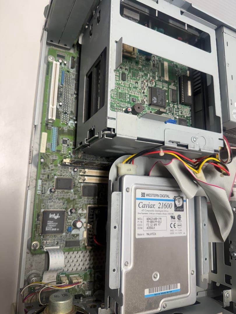 PC-9821 V16 本体 通電確認済み （ジャンク） - メルカリ