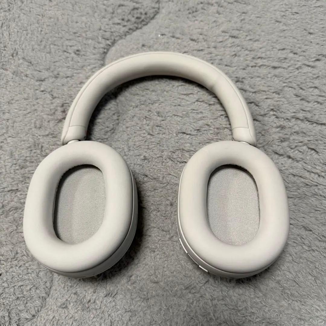 SONY ヘッドホンWH-1000XM5 プラチナシルバー - メルカリ