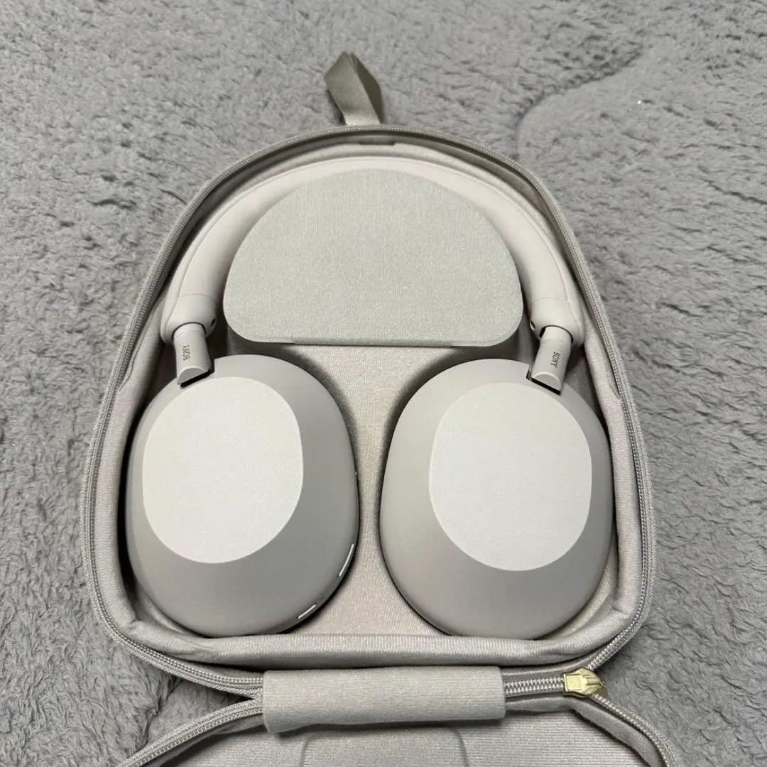 SONY ヘッドホンWH-1000XM5 プラチナシルバー - メルカリ