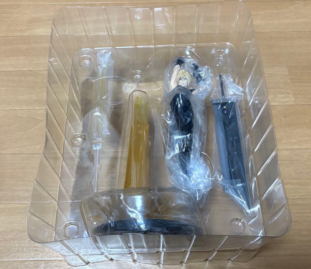 FF7 くじA賞　クラウド・ストライフ フィギュア　エンド賞　ティファ