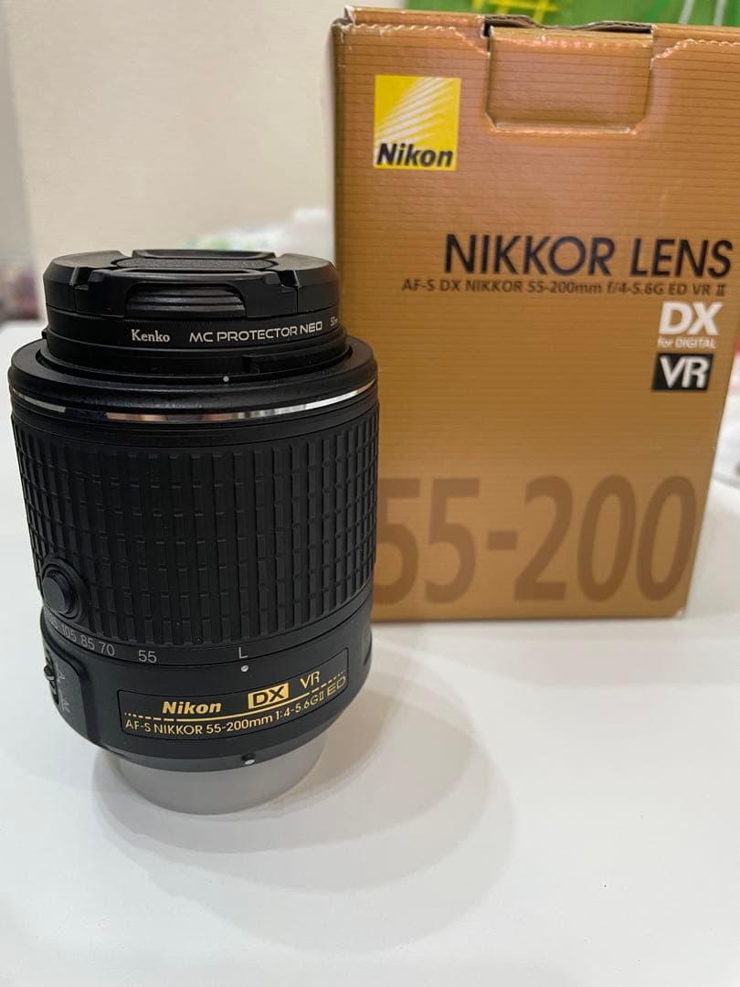 Nikon 望遠レンズ　55mm-200mm AF-S DX NIKKOR ニコン 望遠レンズ Nikon AF-S DX 55-200mm f/4-5.6G ED VR II