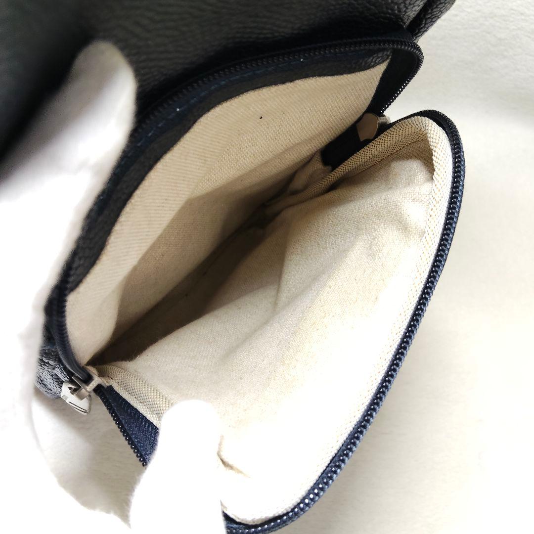 ムータマリン ボディーバッグ ネイビー ロゴ - メルカリ