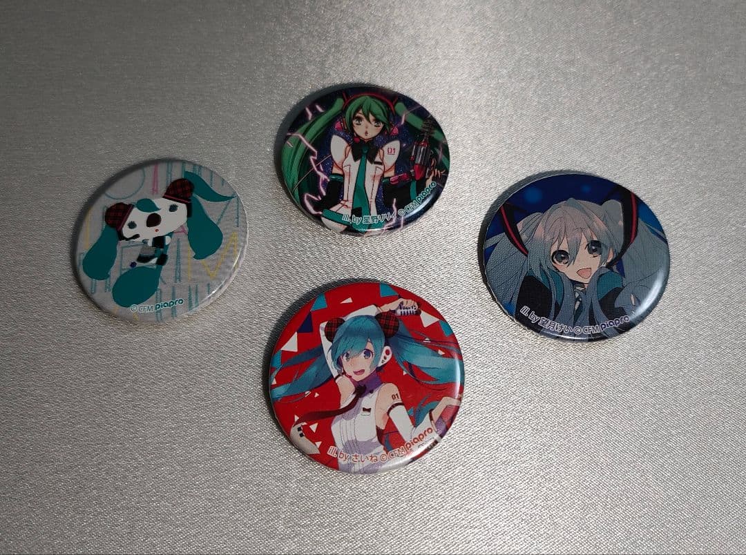 初音ミク ピンバッジ 4個セット