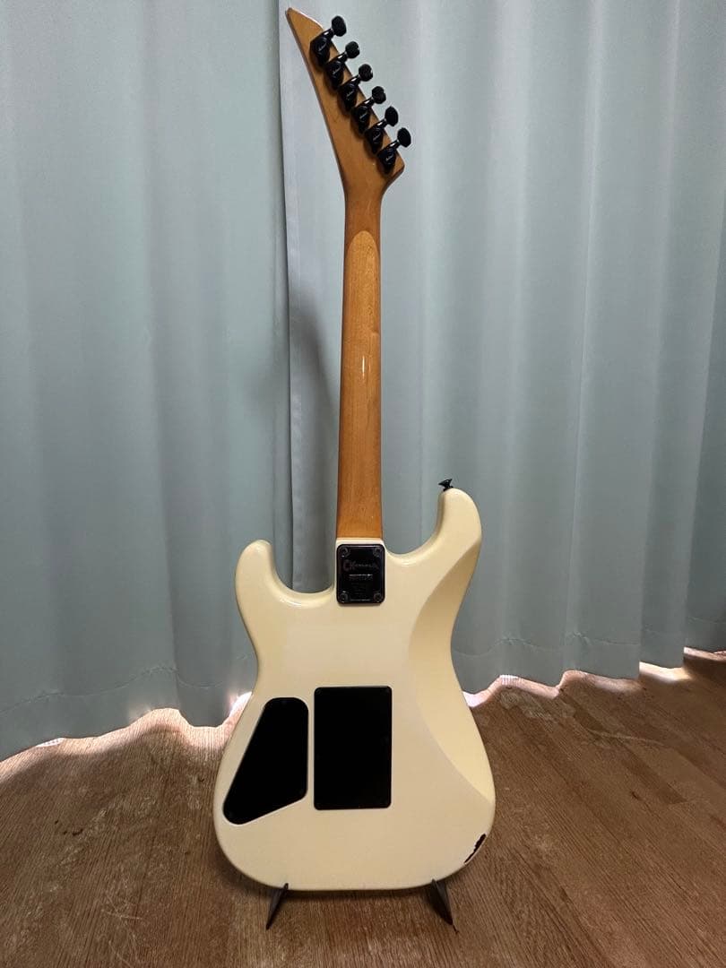 Cravel エレキギター アイボリー