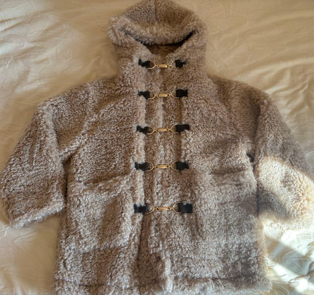 THE TOE Trafalgar boa coat - メルカリ